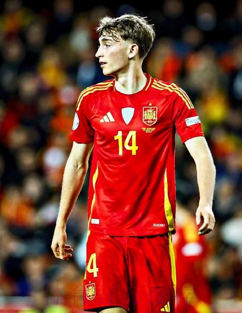 罗马诺：皇马今夏的优先目标仍是阿诺德